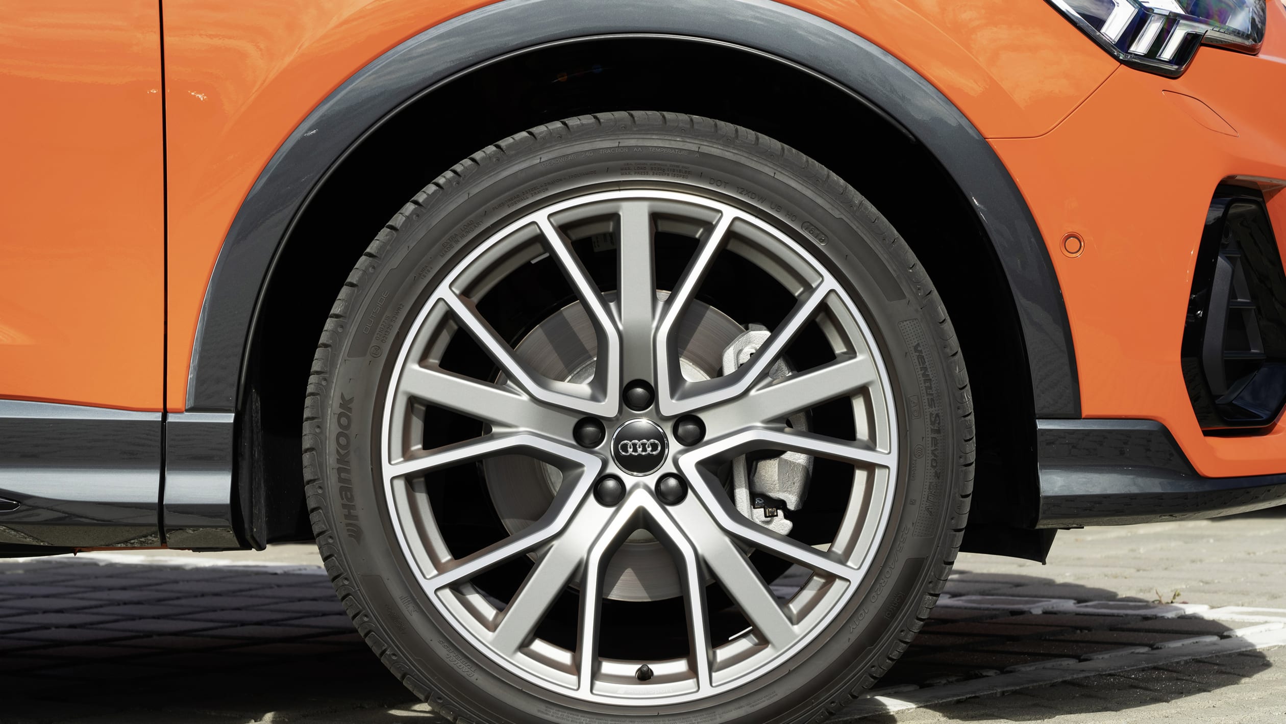 Audi Q3 review 2018 pictures Carbuyer