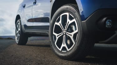 Dacia Duster Prestige alloy wheel