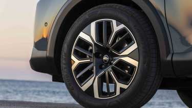 Citroen C4 facelift wheel