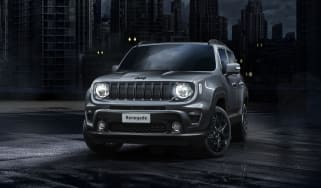 Jeep Renegade Night Eagle - front 3/4 view