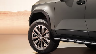 Toyota Land Cruiser alloy wheels