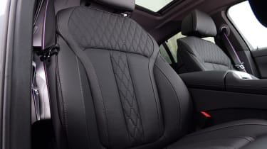 BMW X6 facelift UK drive seats