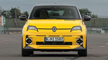 Renault 5 front end