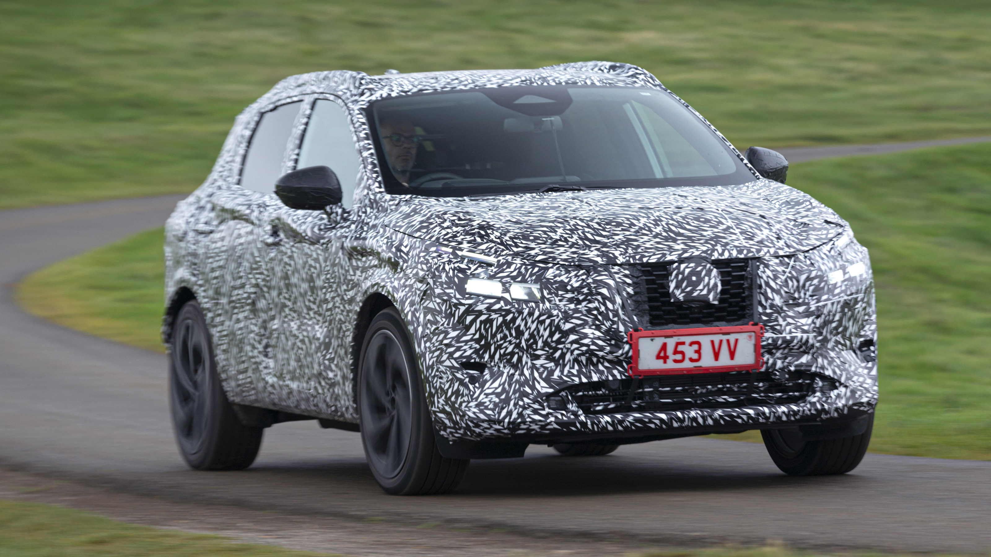 New hybrid Nissan Qashqai set to launch in spring 2021 