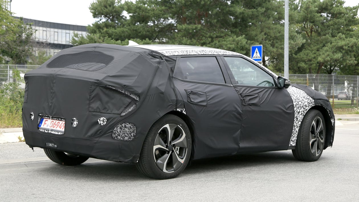 2021 Kia electric SUV previewed in exclusive images - pictures | Carbuyer