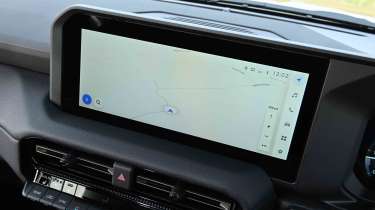 Toyota Land Cruiser navigation