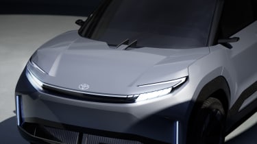 Toyota Urban SUV Concept front-quarter