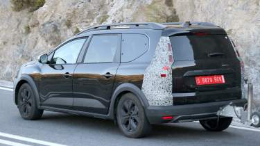 2026 Dacia Jogger spy shot rear quarter