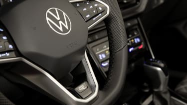 Volkswagen T-Roc facelift steering wheel