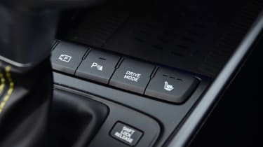 Hyundai i20 facelift interior switches