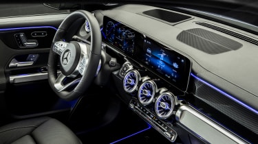 2019 Mercedes GLB - interior 3/4 view