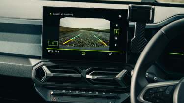 Dacia Duster UK infotainment