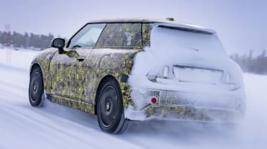 MINI Electric prototype driving in snow