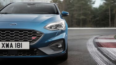 2019 Ford Focus ST - front close up