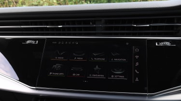 Audi Q8 PHEV screen