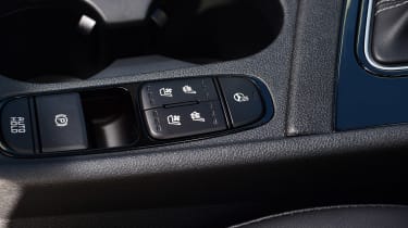 Kia Niro SUV centre console