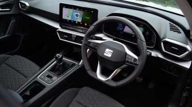 SEAT Leon hatchback - steering wheel