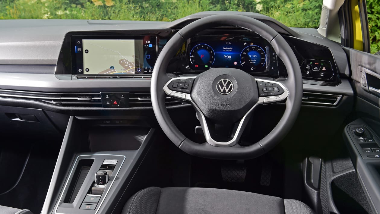 Volkswagen Golf hatchback - Interior & comfort | Carbuyer