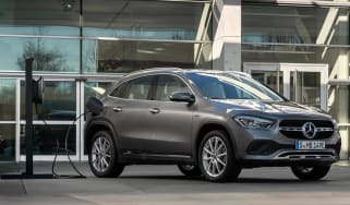 Mercedes CLA and GLA plug-ins - GLA plugged in