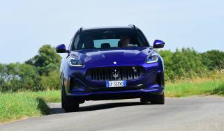 Maserati Grecale Folgore front handling