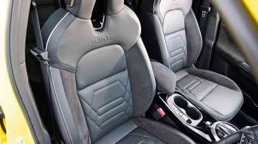 Nissan Juke UK drive front seats