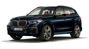 BMW X5 M50i front view static