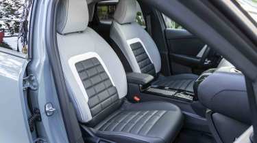 Citroen C4 facelift front seats