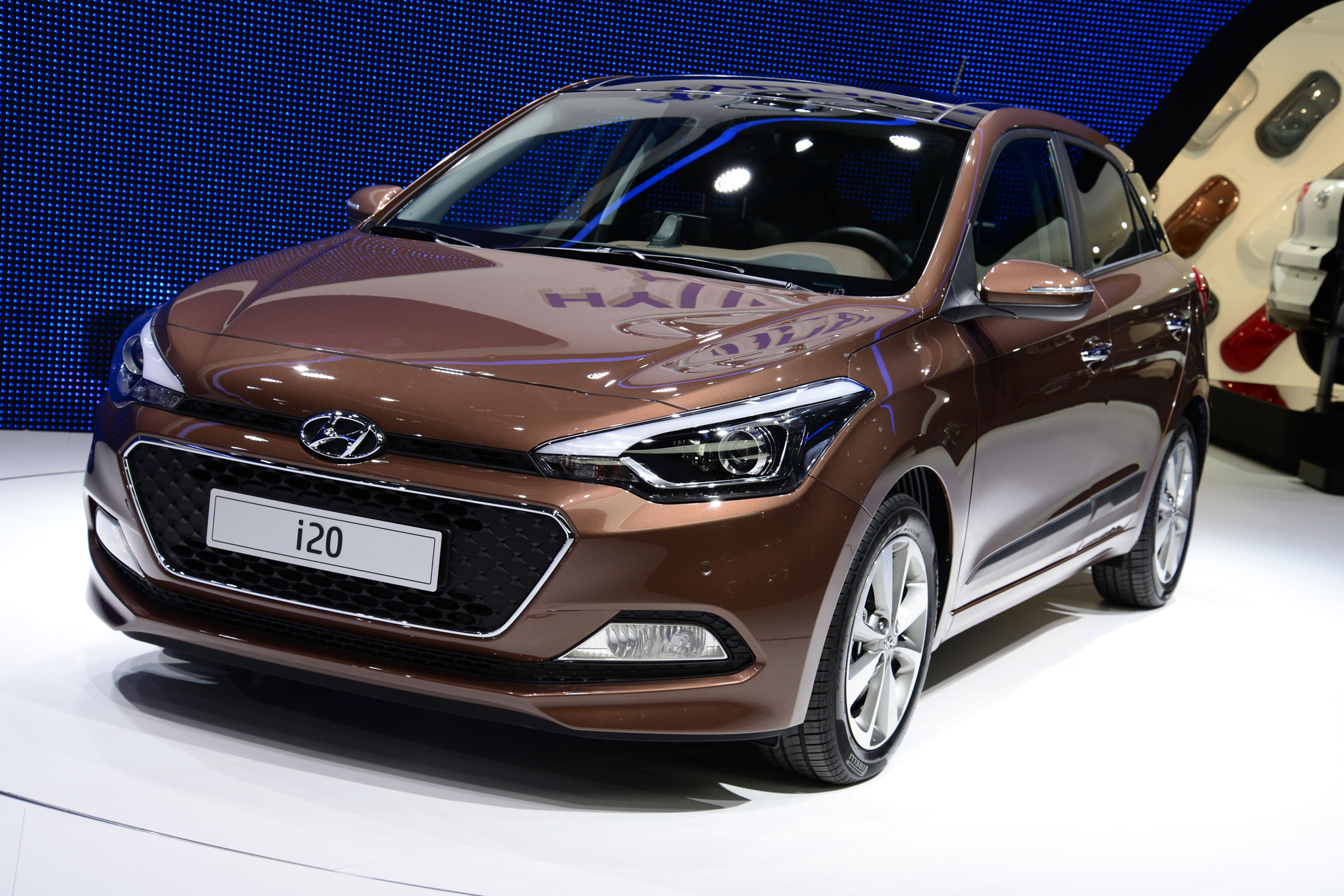 Hyundai i20 снятие магнитолы