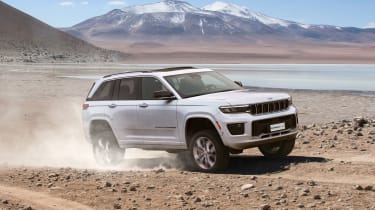 2022 Jeep Grand Cherokee - off-road