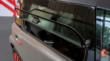 Citroen Ami facelift window