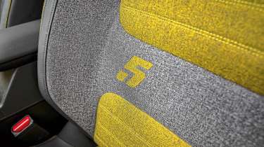 Renault 5 seat detail