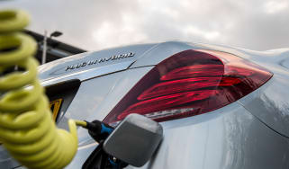 Plug-in hybrid Mercedes S-Class
