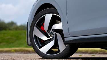 Volkswagen Golf GTI front wheel