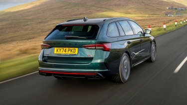 Skoda Octavia vRS Estate rear quarter tracking