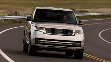 2022 Range Rover cornering