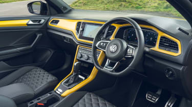 Volkswagen T-Roc Cabriolet interior 