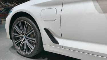 BMW 530e at the 2019 Geneva Motor Show