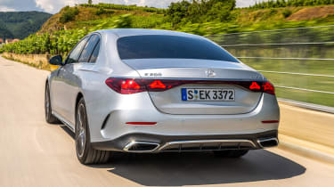 Mercedes E-Class saloon rear tracking
