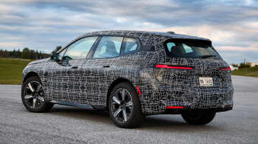 BMW iX facelift camouflage 8