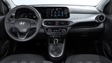 2023 Hyundai i10 facelift interior