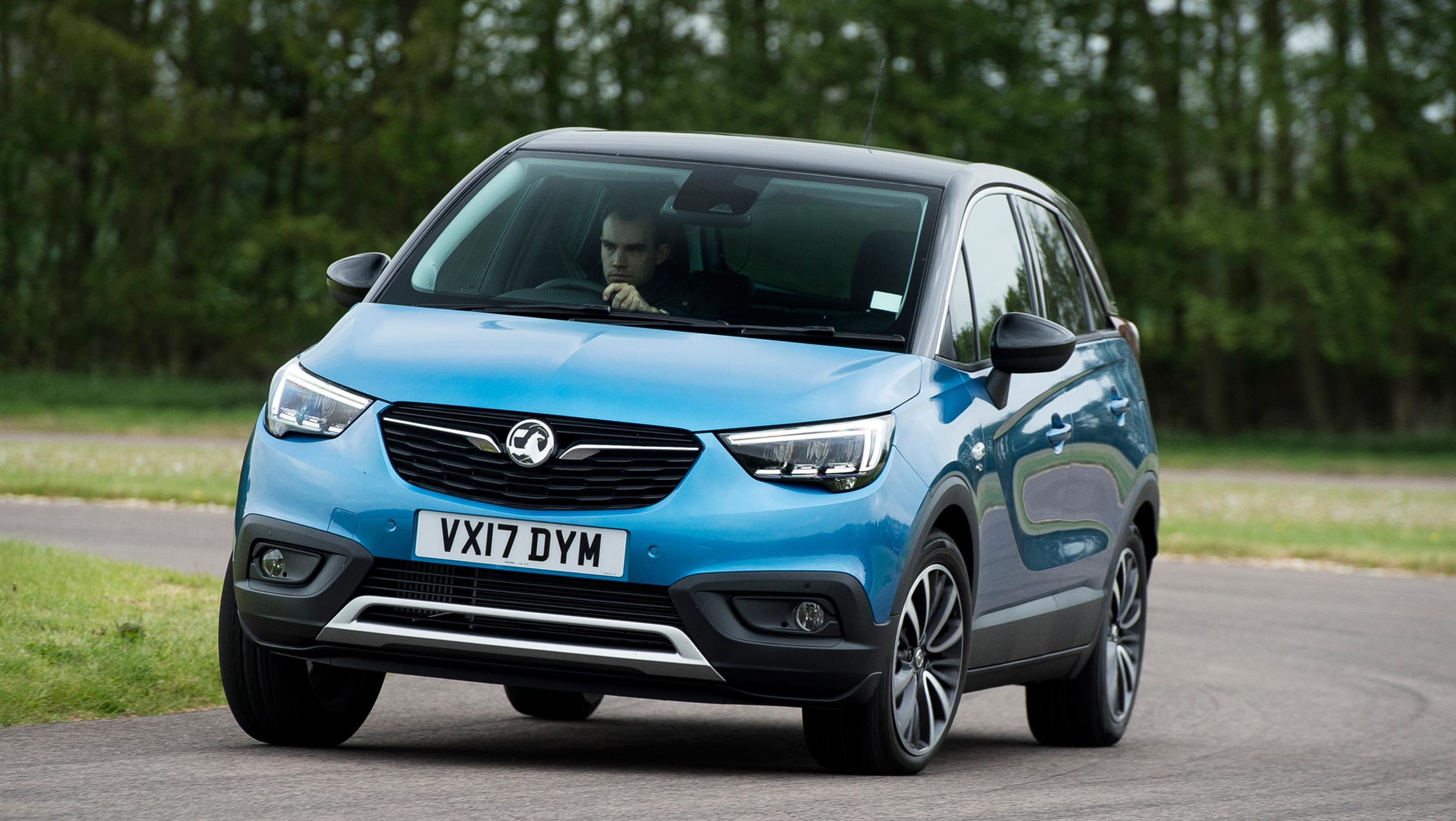 Vauxhall Crossland X SUV 2017 review images Carbuyer