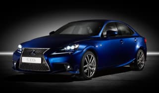 Lexus IS 300h 2013 front quarter