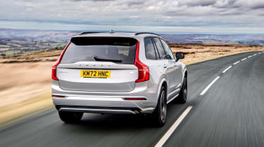 Volvo XC90 Recharge rear tracking