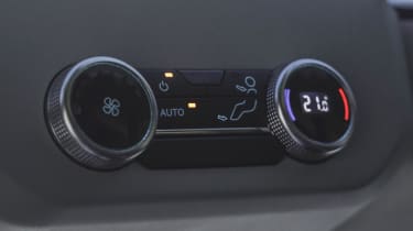 Ford Tourneo Custom climate control