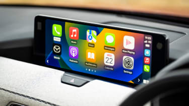 Mazda CX-60 apple carplay