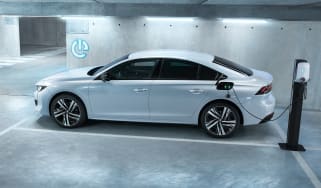 Peugeot 508 plug-in hybrid - side view