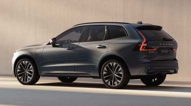 2025 Volvo XC60 rear quarter