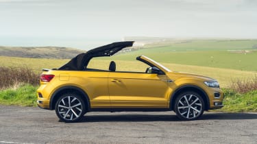 Volkswagen T-Roc Cabriolet roof opening