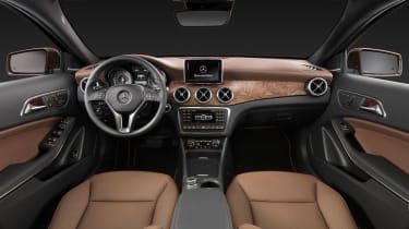 Mercedes GLA 2014 interior