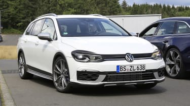 Spy shot of secretly tested future car